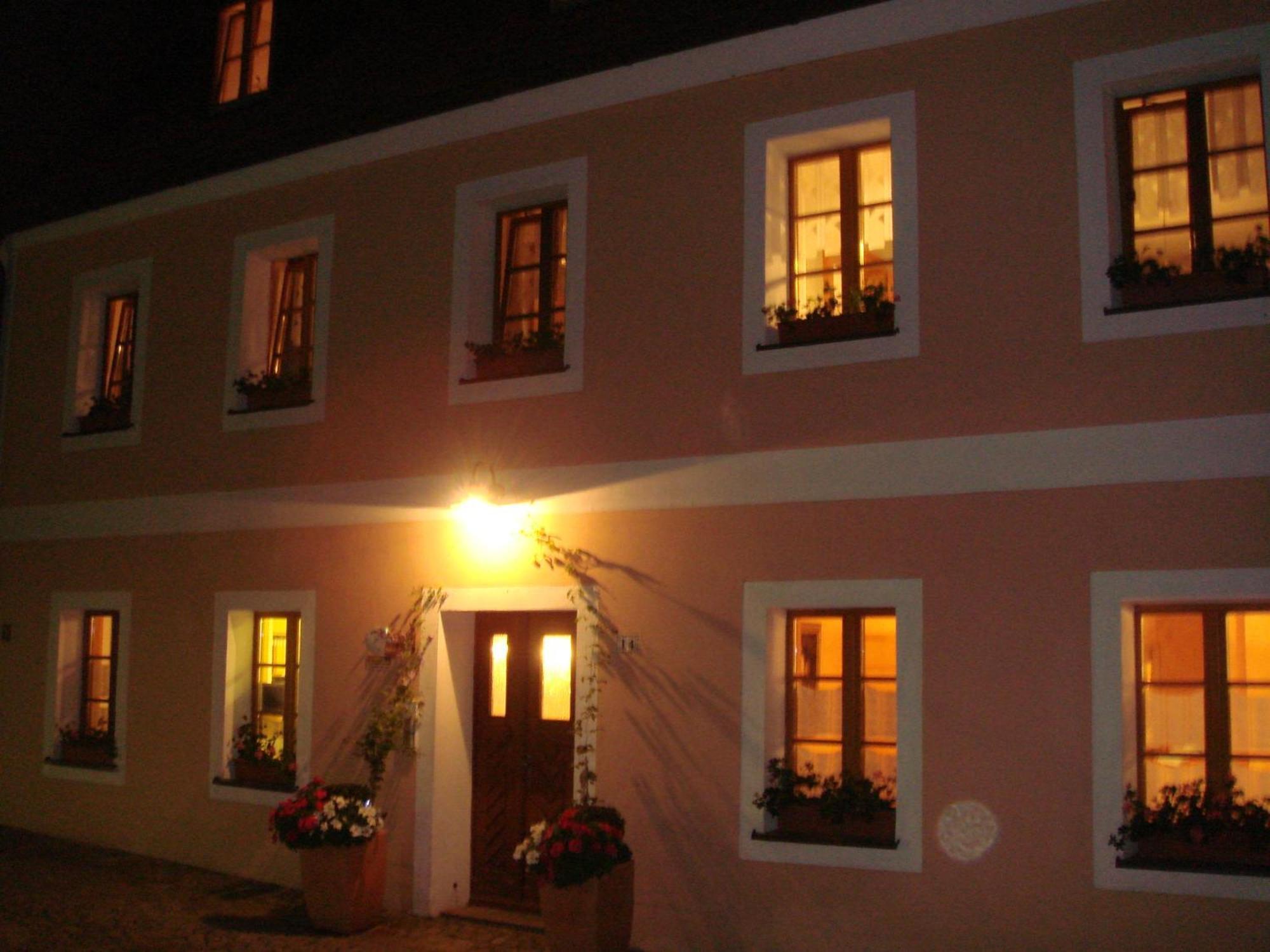 Haus am Markt Königstein in der Oberpfalz Buitenkant foto